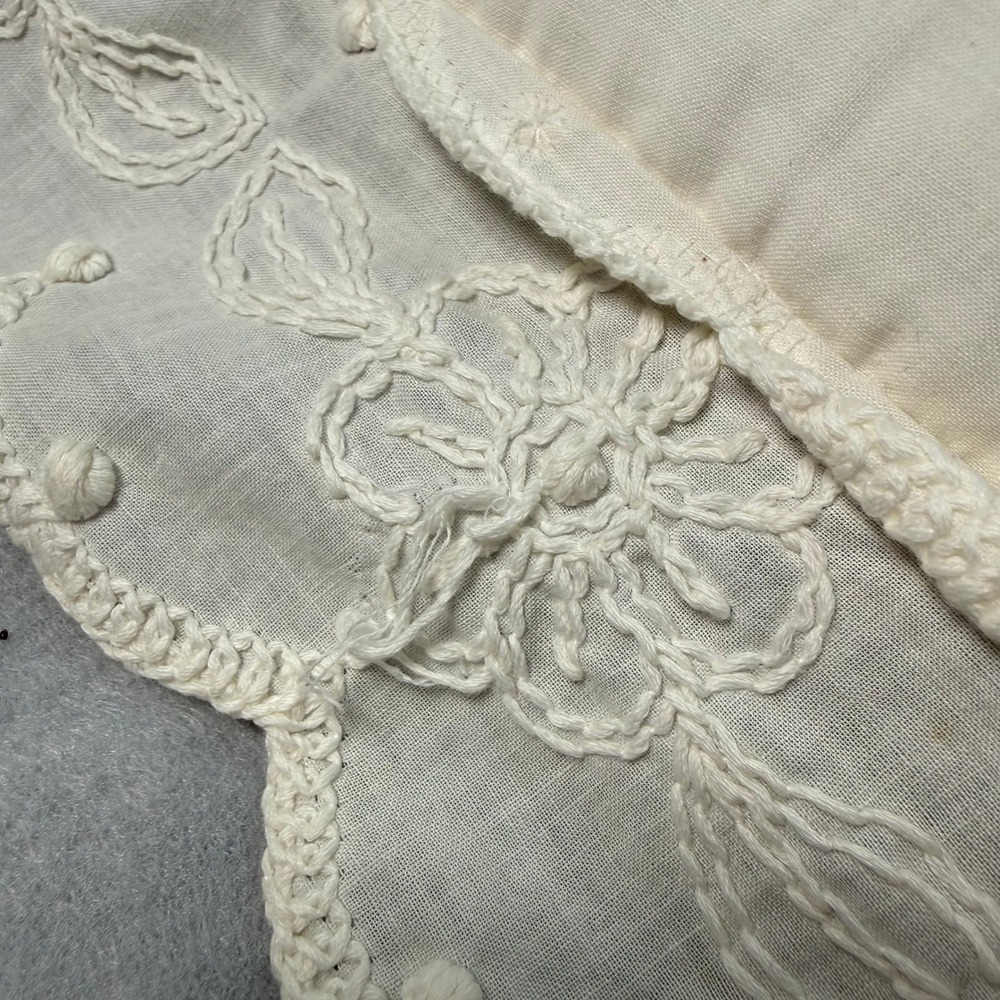 Vintage Embroidered Cream Throw Pillow Scalloped Lace Trim Cottagecore 12x12 - Picture 6 of 9
